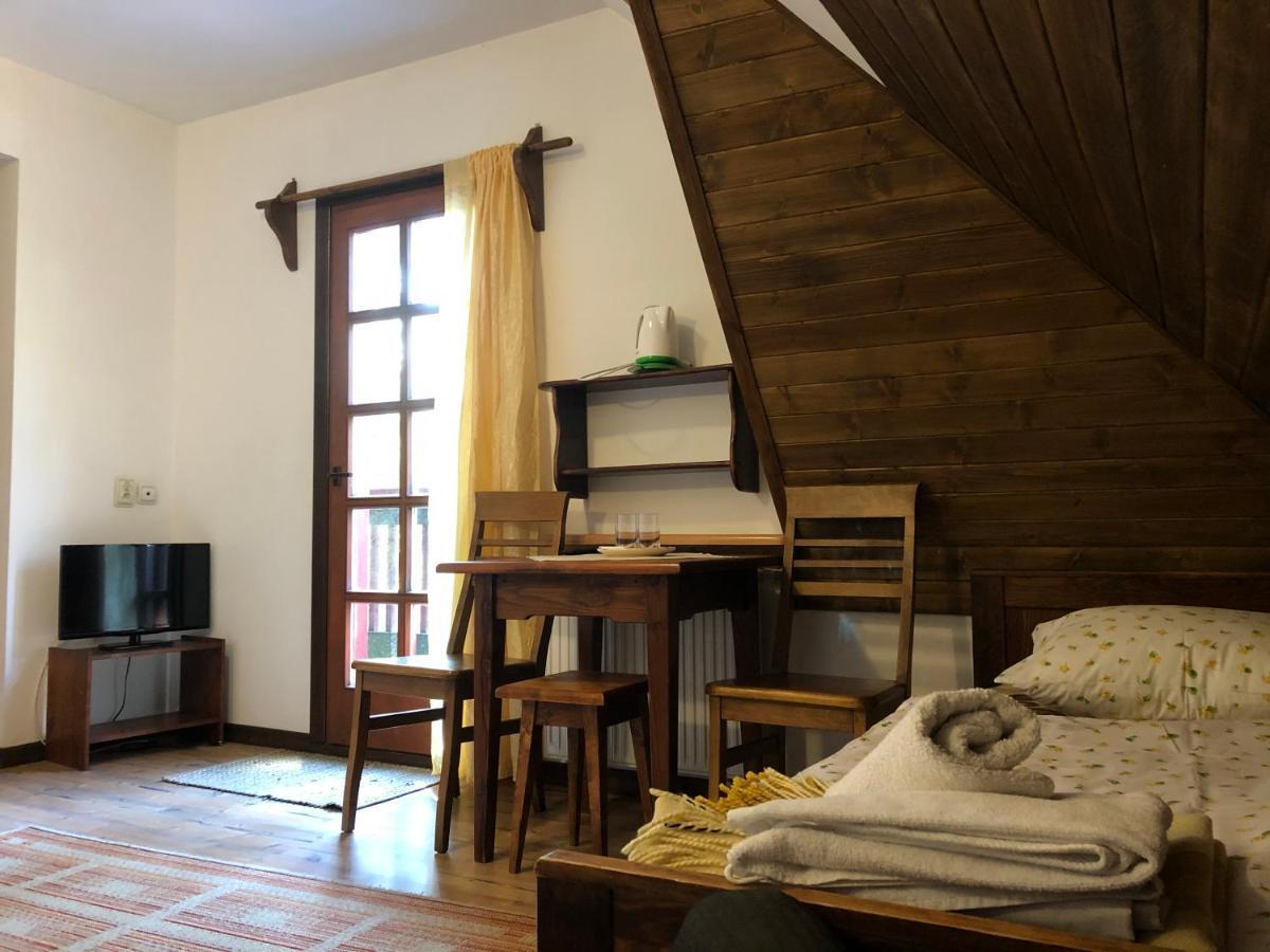 Bed and Breakfast Gosciniec Pod Smrekami Czorsztyn Esterno foto